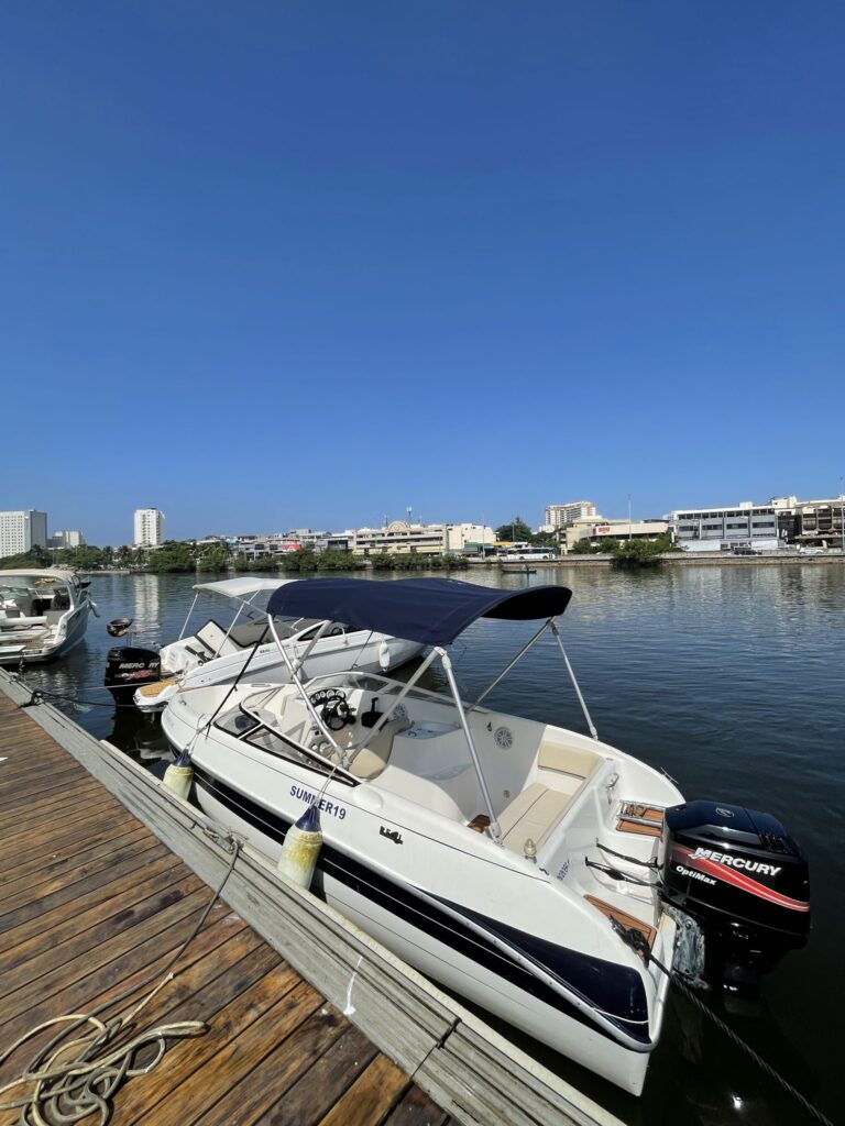 Summer 19, Roteiro 1