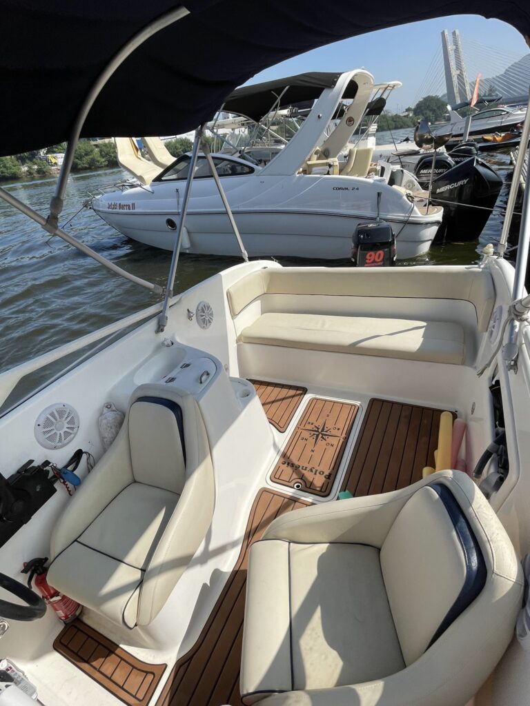 Summer 19, Roteiro 1