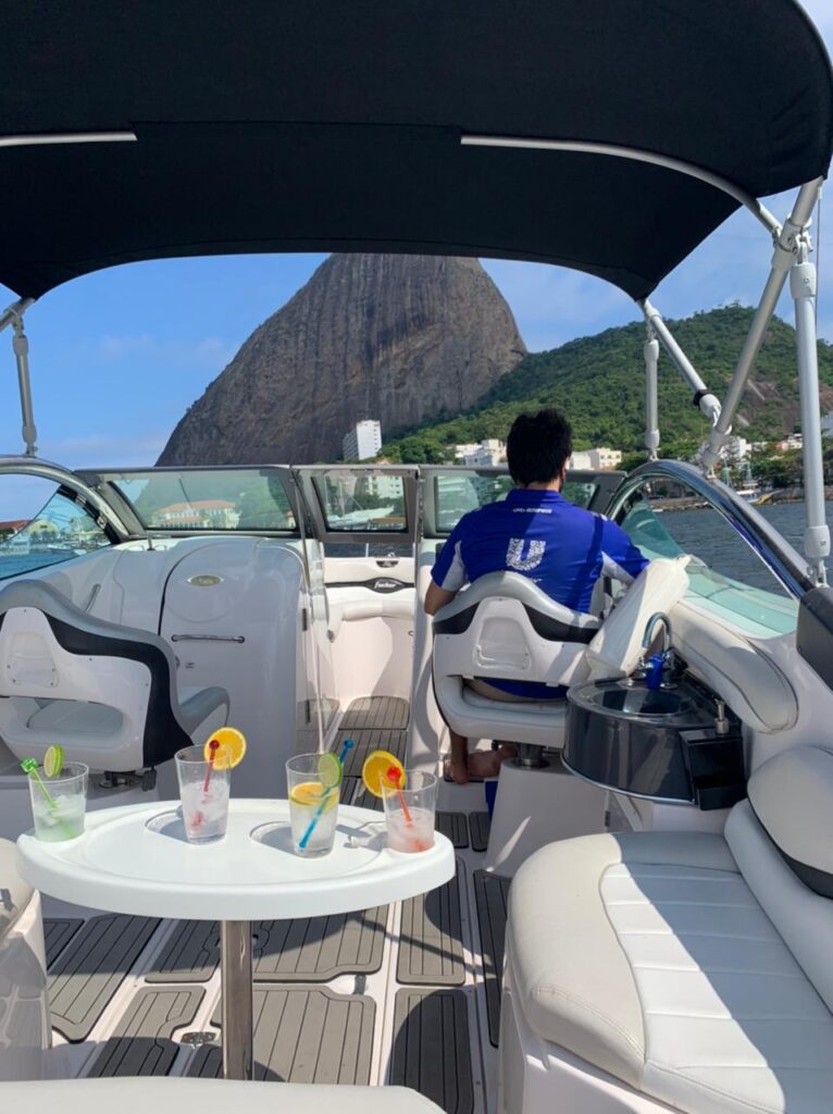 Focker 24, Roteiro 1