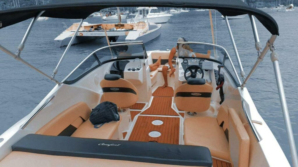 Lancha Ventura 230 ll, Roteiro Sul Curto