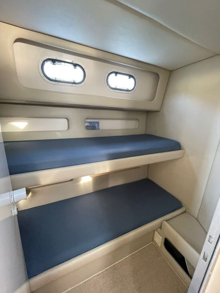 Lancha Oceanic Elegance 36 pés, Roteiro 4, Sentido Sul até a Praia de Indaiaúba