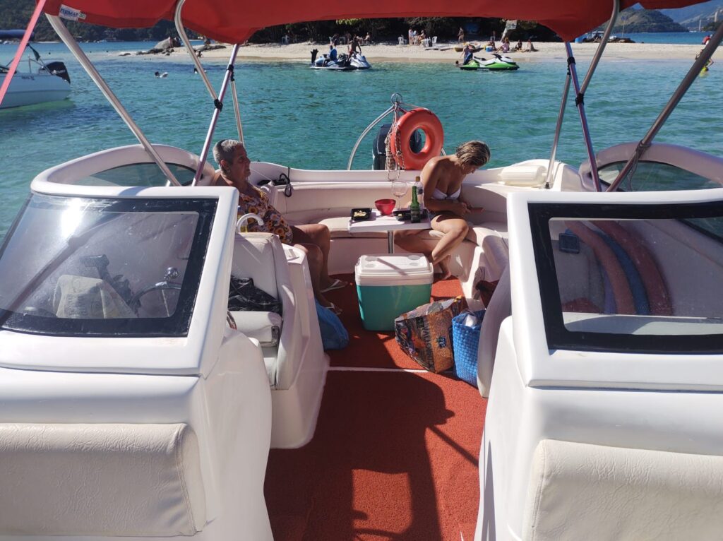 Real 240, Roteiro Lagoa Azul