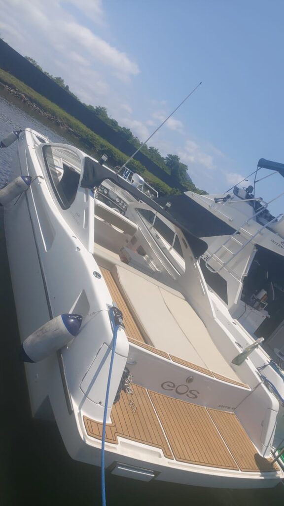 Lancha Excalibur 390, Roteiro 3H