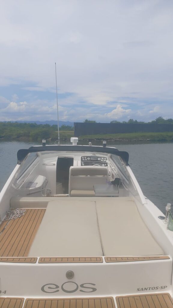 Lancha Excalibur 390, Roteiro 3H