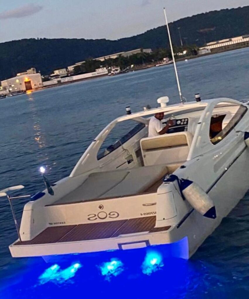 Lancha Excalibur 390, Roteiro 3H