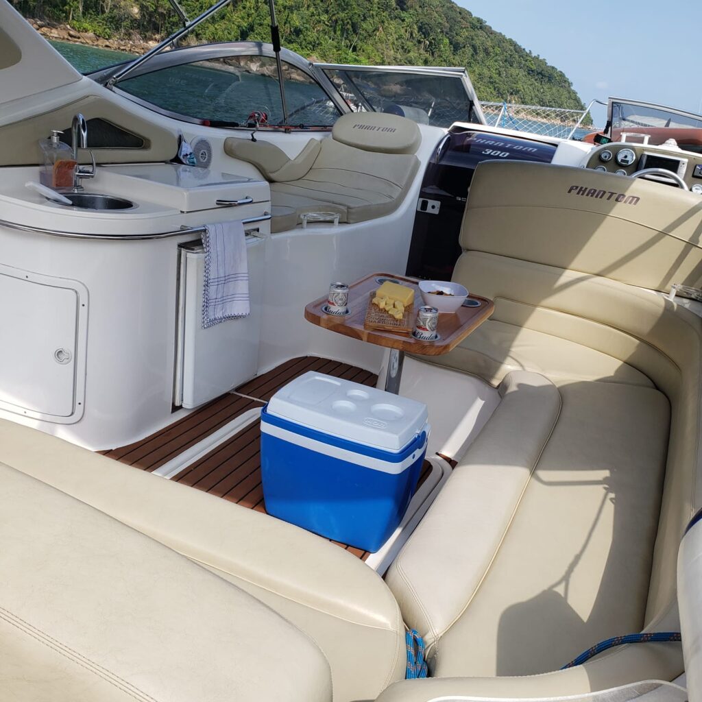 Lancha Phantom 300, Roteiro 3H