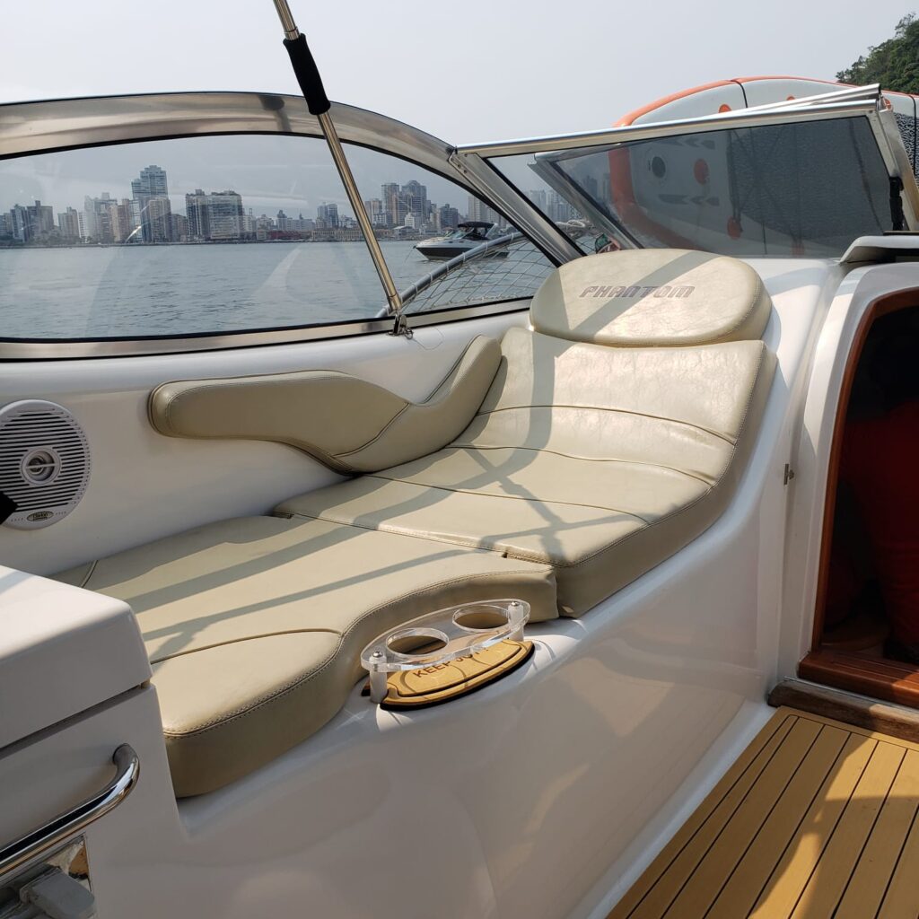 Lancha Phantom 300, Roteiro 4H