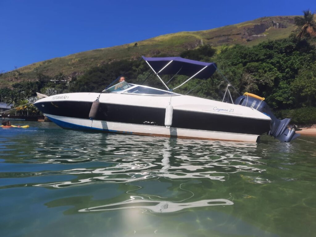 Cobra Caiman 23, Roteiro 3