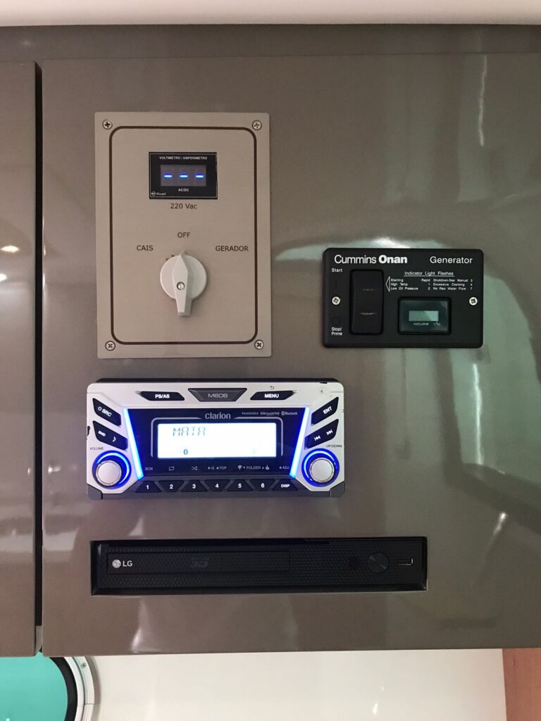 Lancha Phantom 365, Roteiro Baía de Paraty