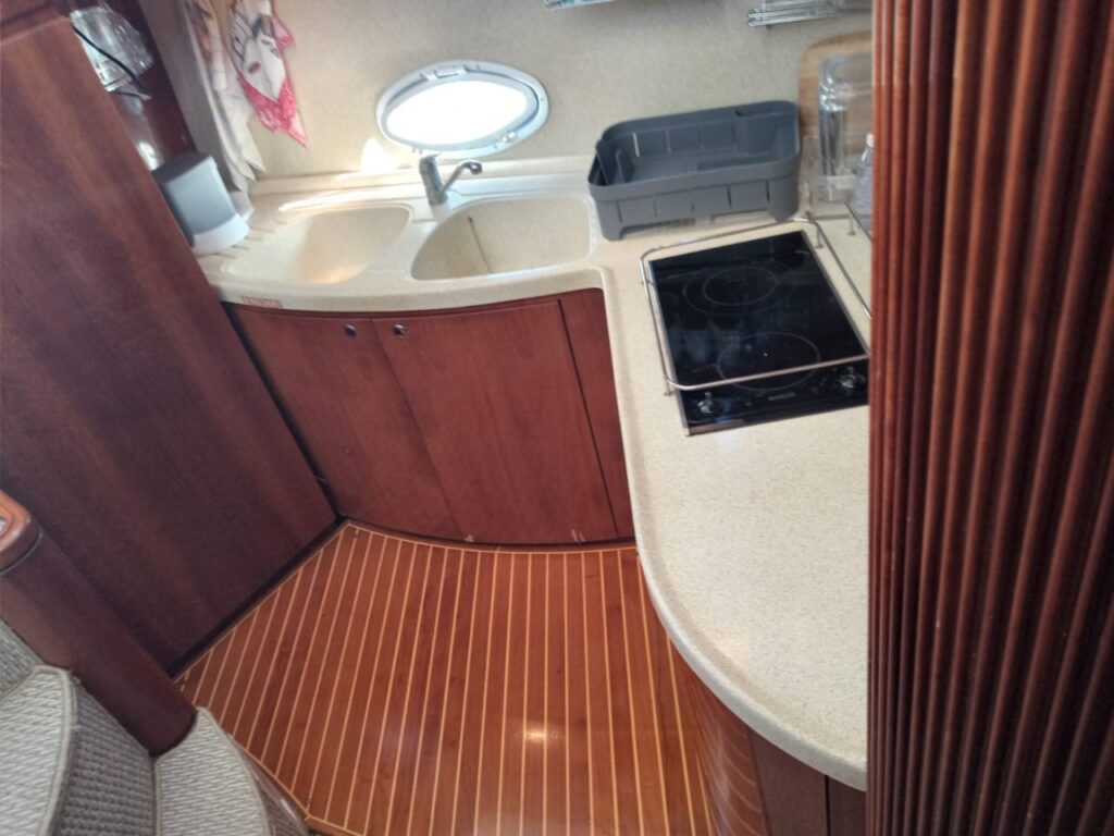 Azimut 46, Roteiro 1