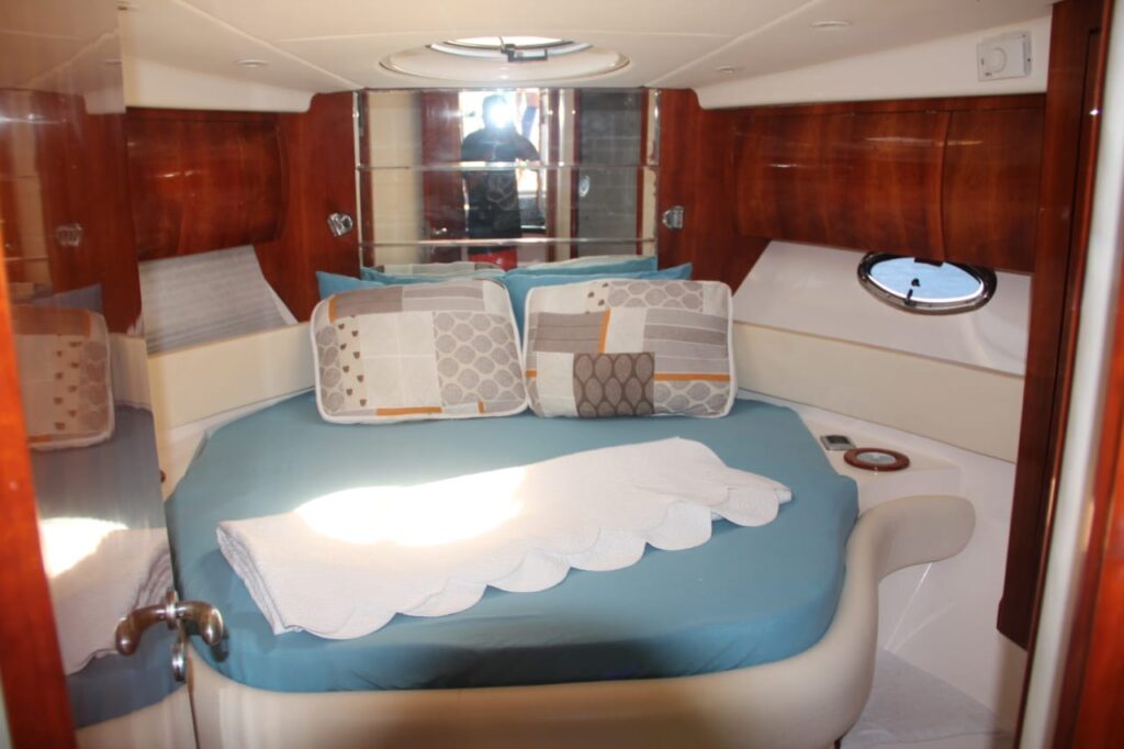 Phantom 48, Roteiro 3