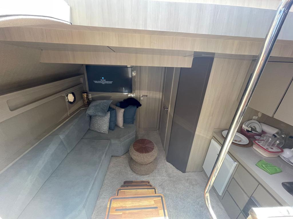 Lancha Sedna 47, Roteiro 2