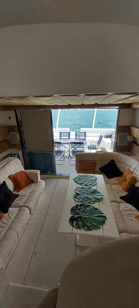 Lancha Intermarine 50, Roteiro 1