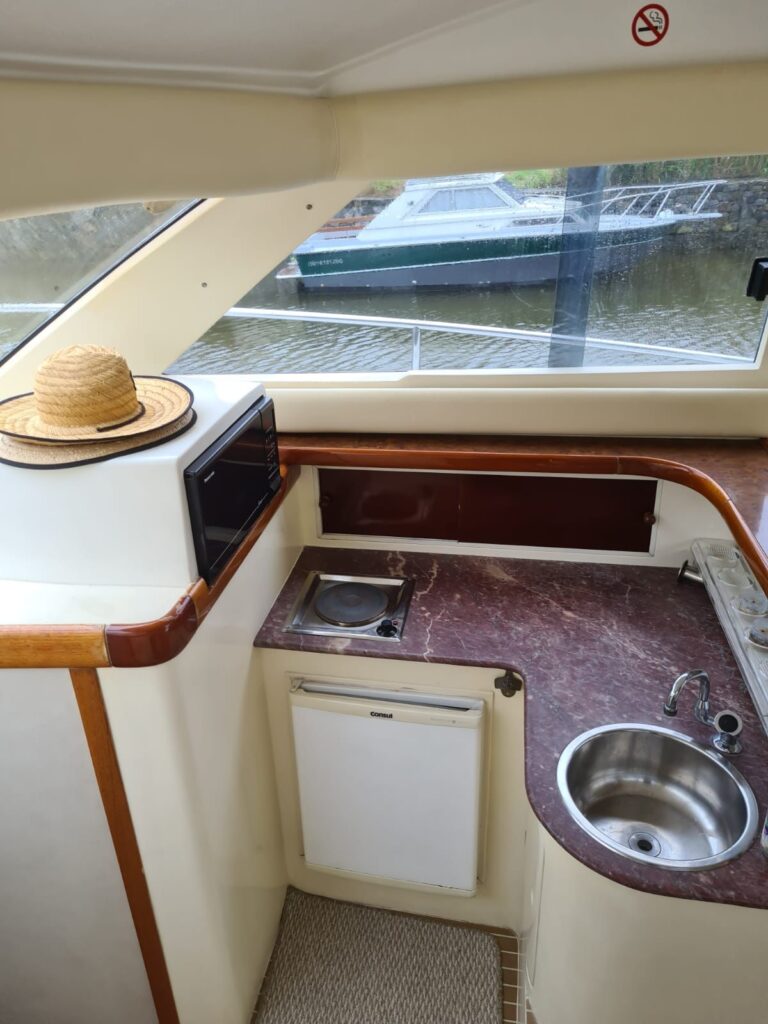 Lancha Carbrasmar 40, Roteiro 1