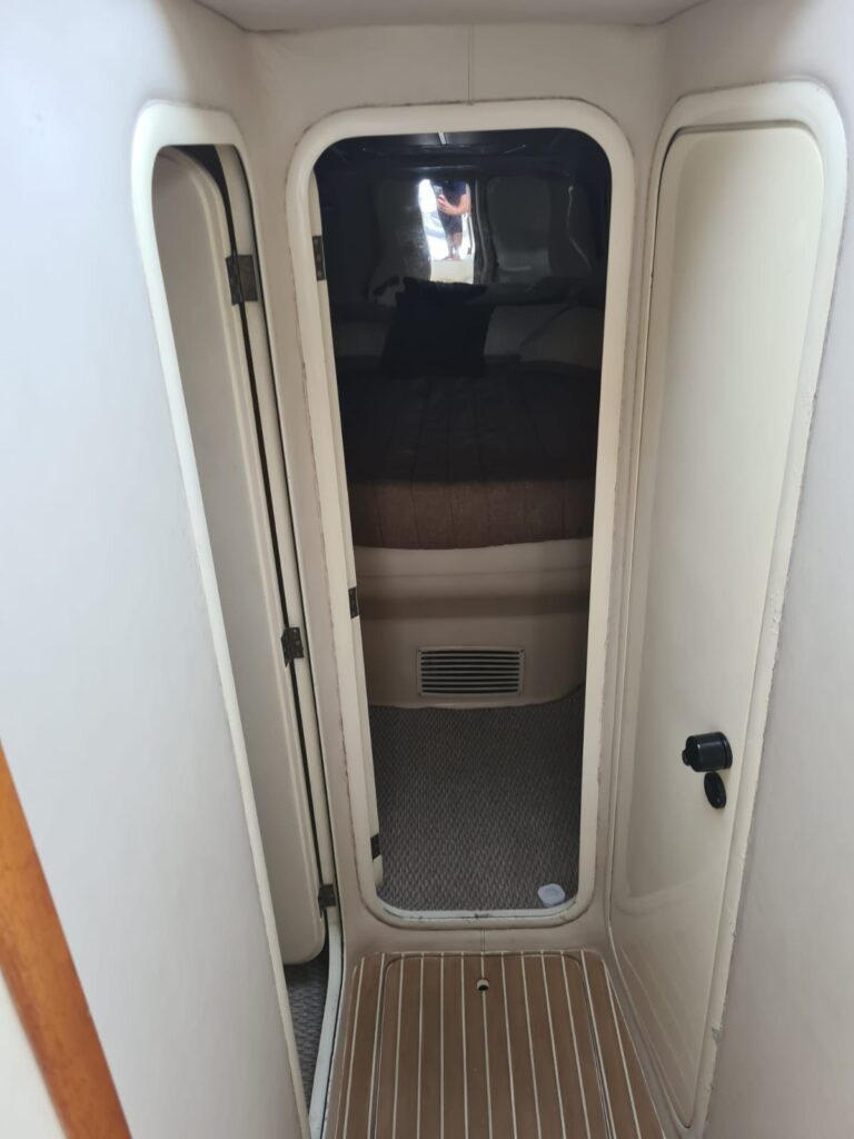 Lancha Carbrasmar 40, Roteiro 1