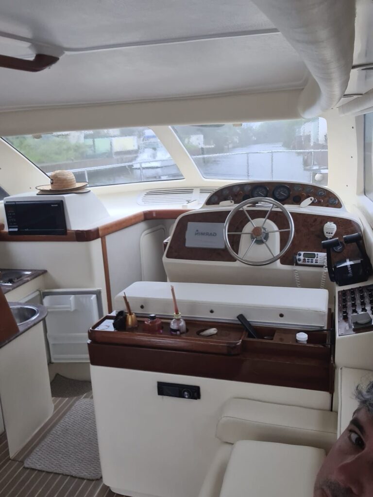 Lancha Carbrasmar 40, Roteiro 1