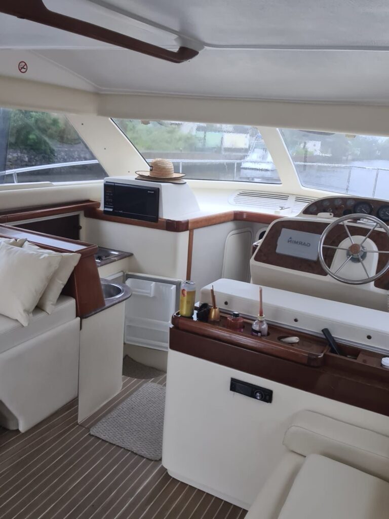 Lancha Carbrasmar 40, Roteiro 1