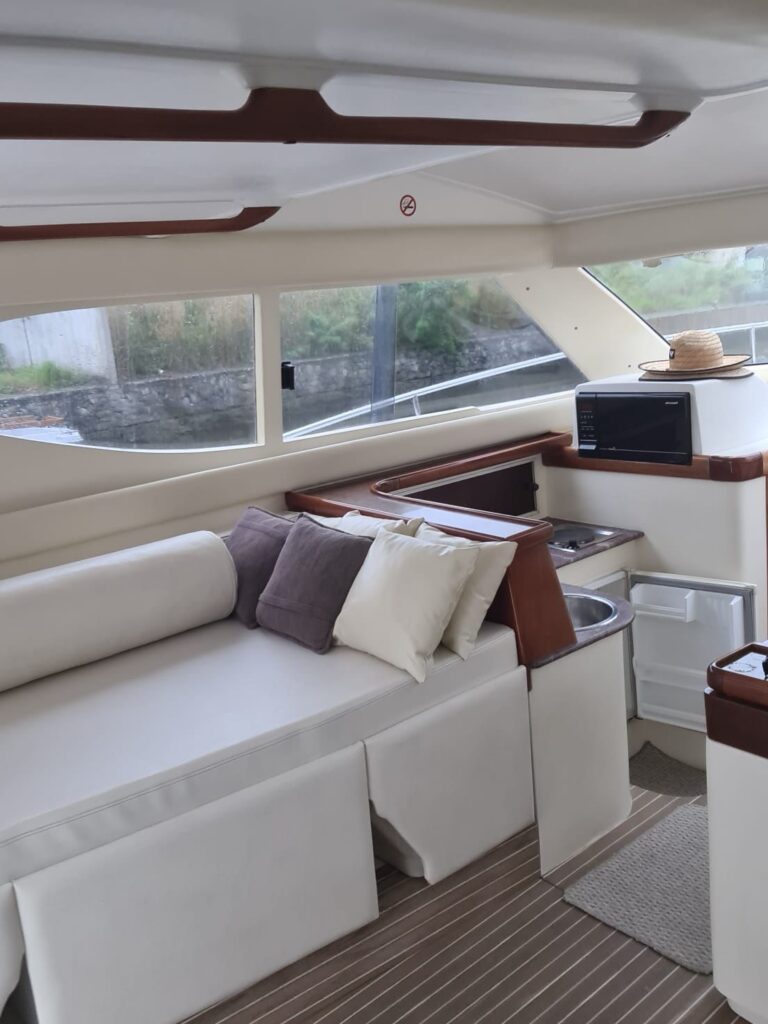 Lancha Carbrasmar 40, Roteiro 1