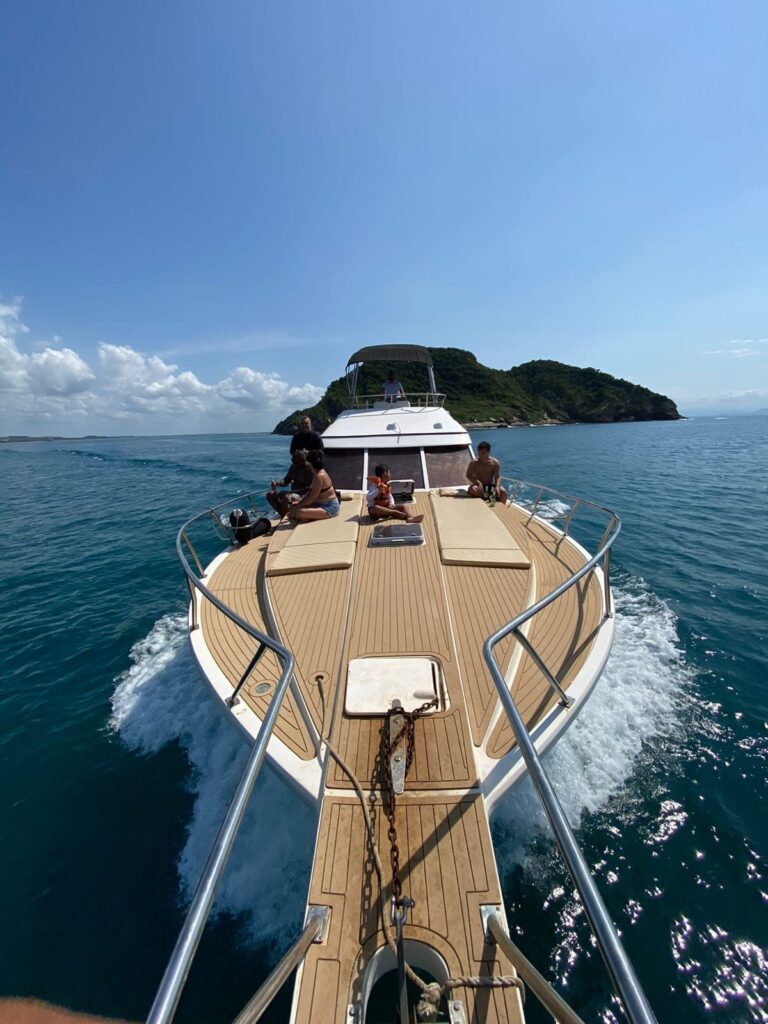 Lancha Mares 45, Roteiro 1