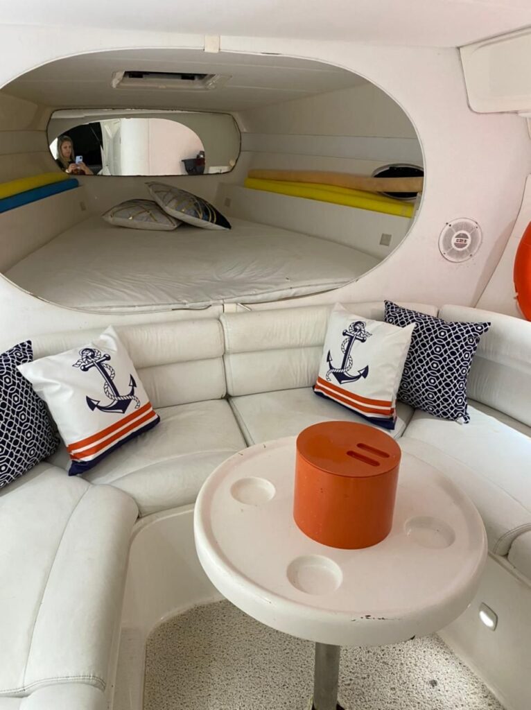 Lancha Runner 380, Roteiro 1