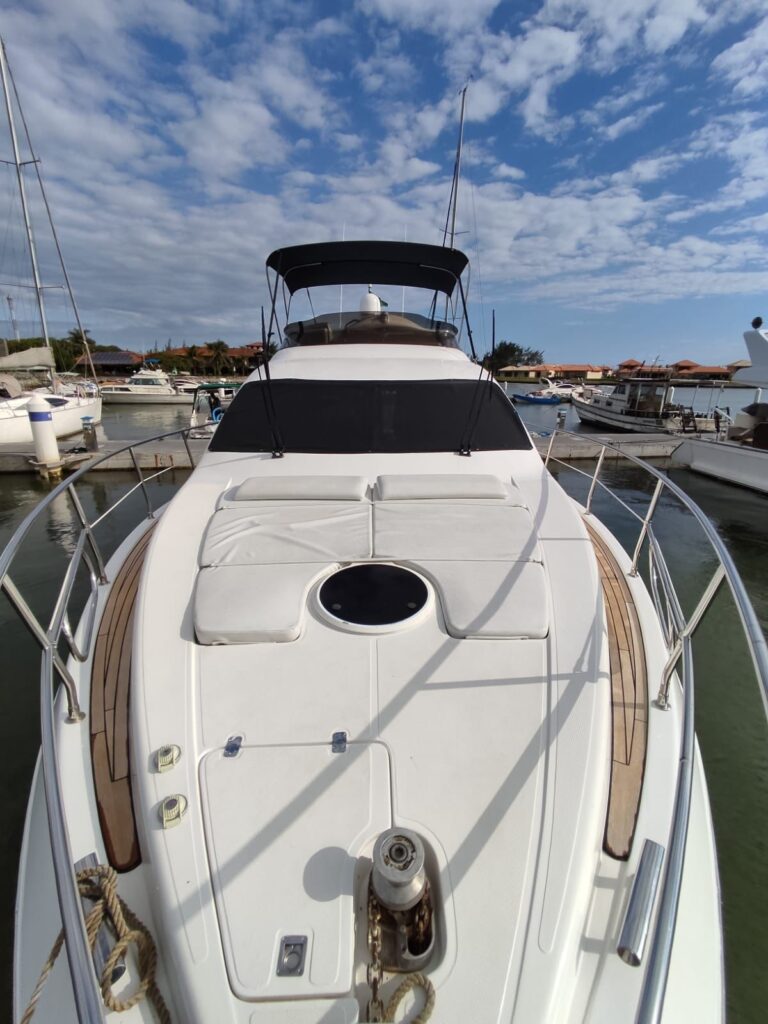 Lancha Azimut 49, Roteiro 1