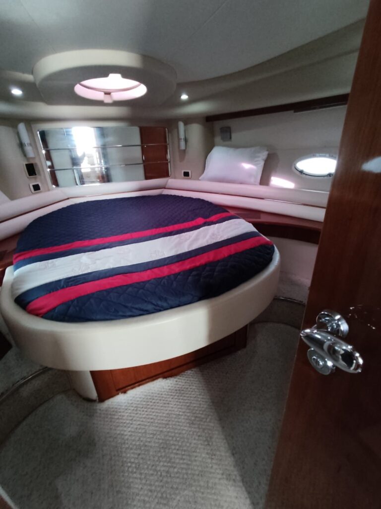 Lancha Azimut 49, Roteiro 1