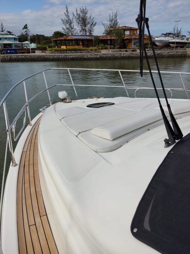 Lancha Azimut 49, Roteiro 1