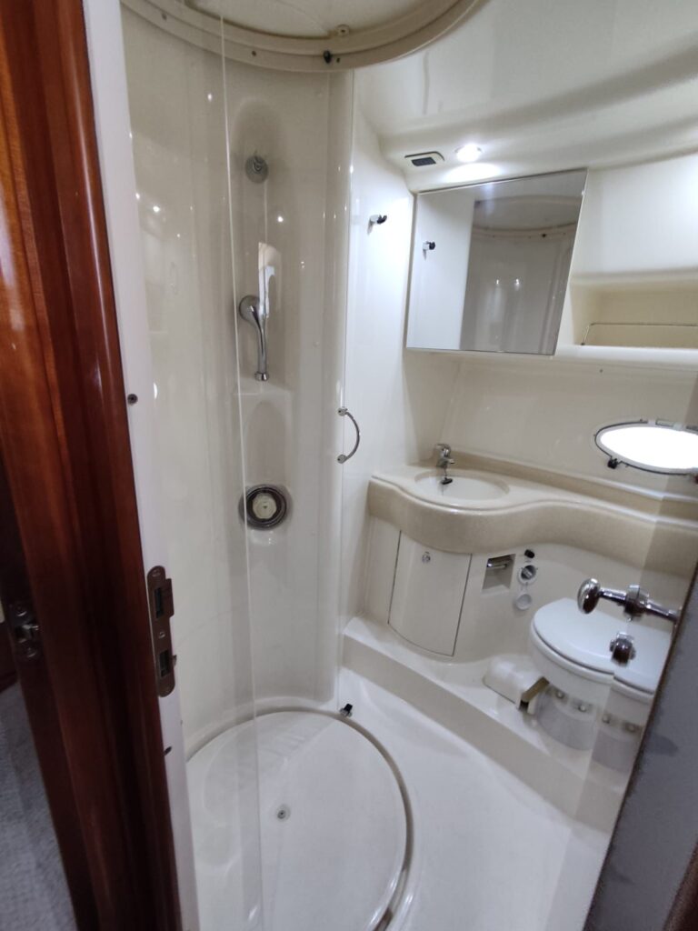 Lancha Azimut 49, Roteiro 1