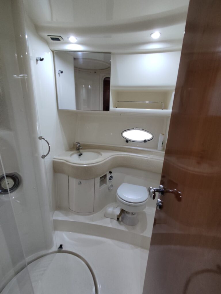 Lancha Azimut 49, Roteiro 1