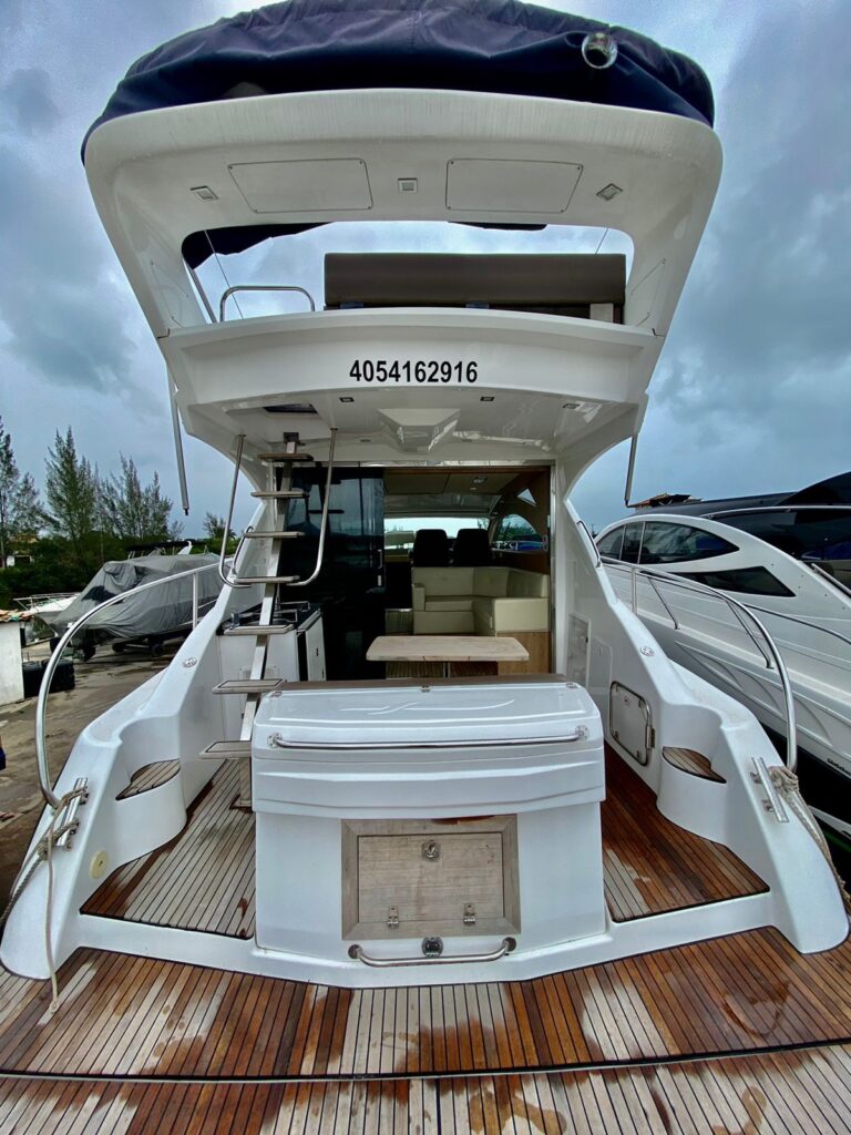 Lancha Azimut 49, Roteiro 1