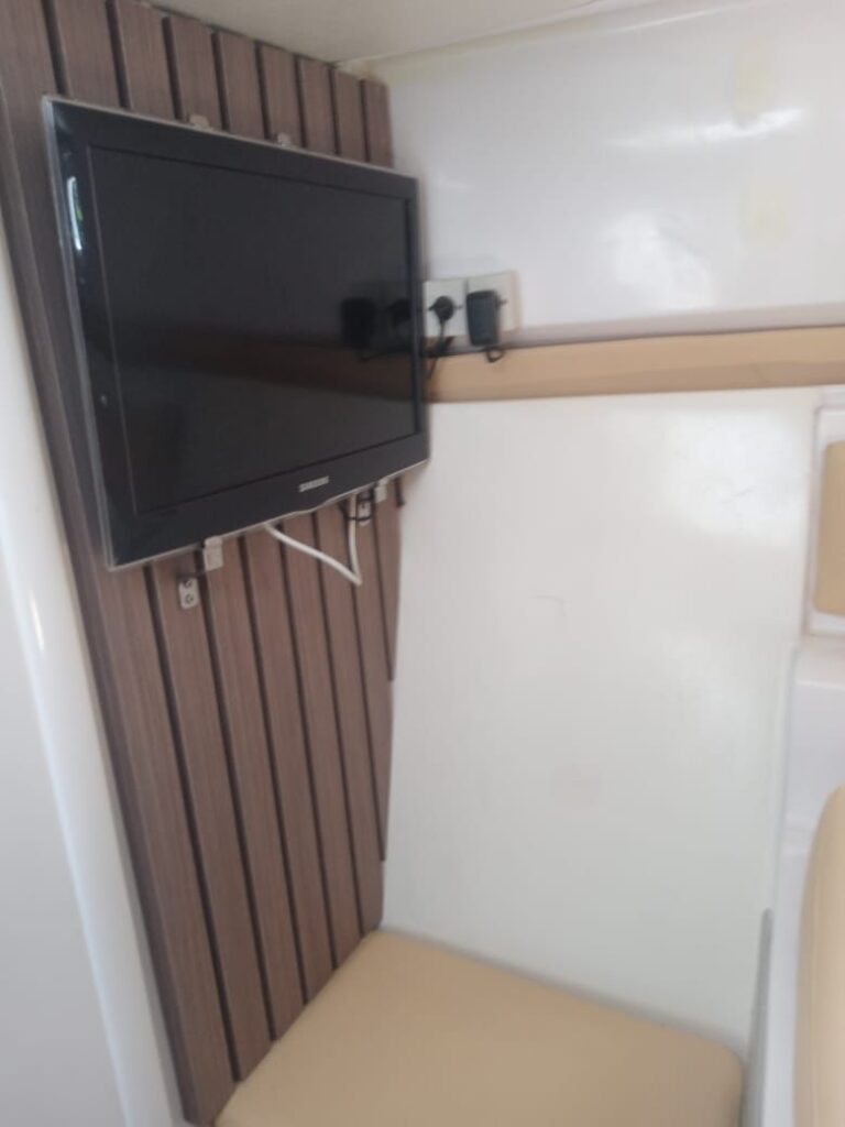 Vitória One, Roteiro 1