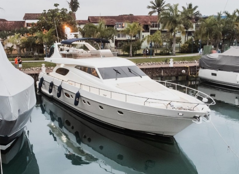Ferretti 76, Roteiro Ilhas Paradisíacas