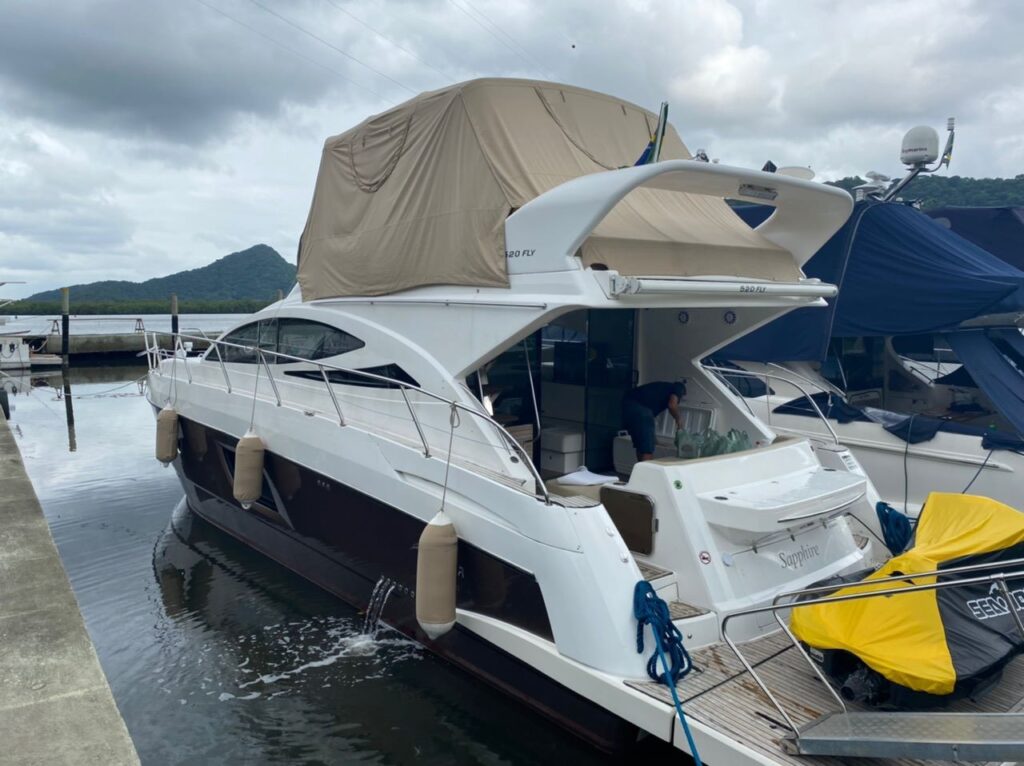 Iate Solara 52, Roteiro Exclusivo