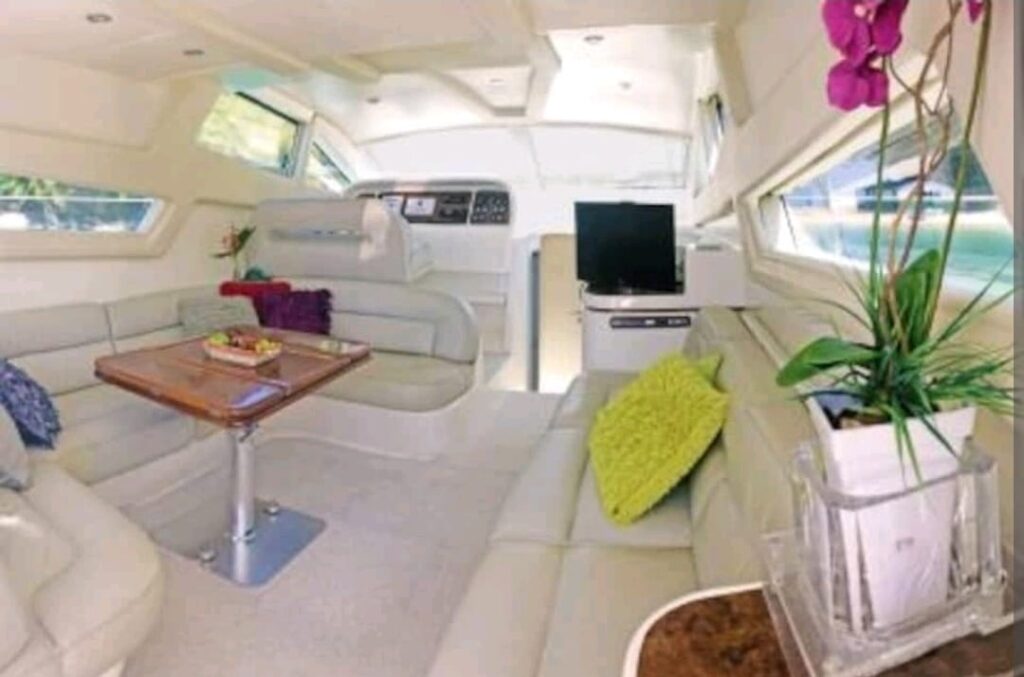 Iate Intermarine 440 Full Gold