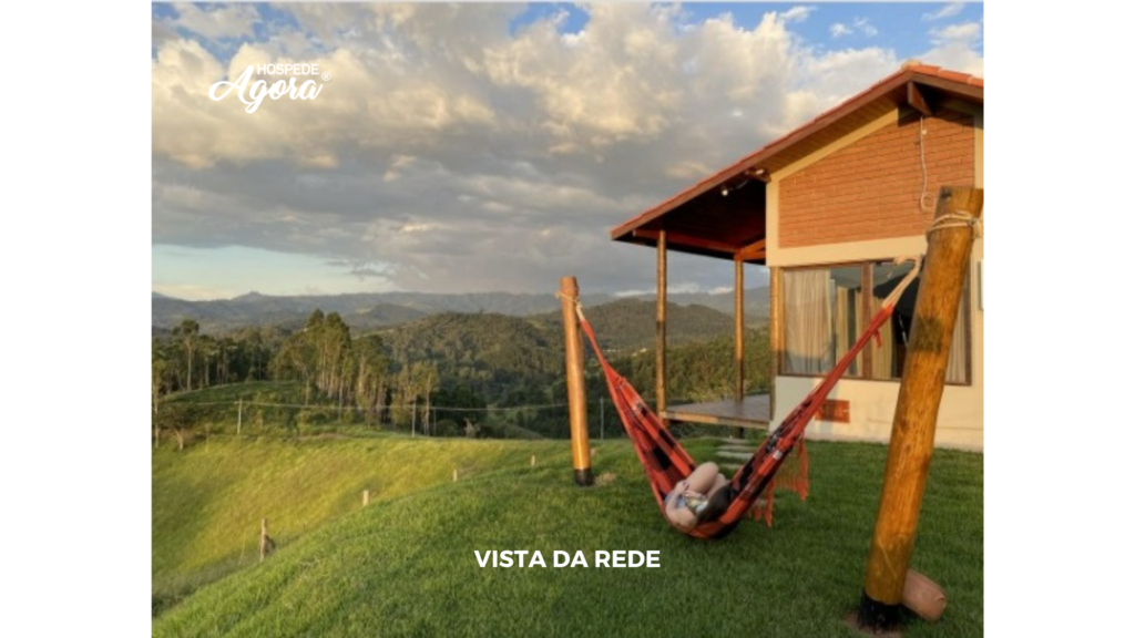 Chalé com Incrível Vista para a Famosa Pedra do Baú