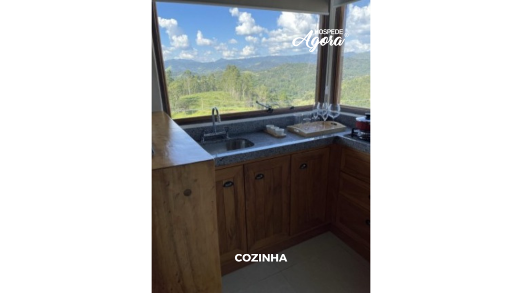 Chalé com Incrível Vista para a Famosa Pedra do Baú