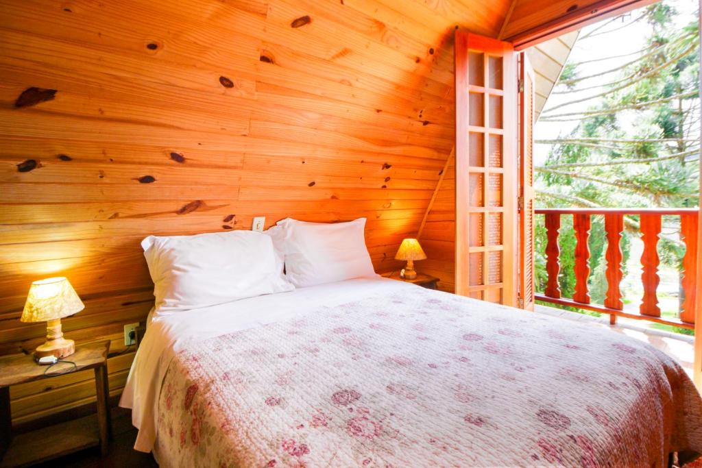 Chalé Xênios, Próximo a Região Central