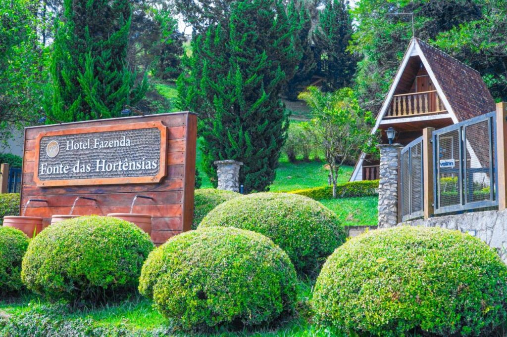 Chalé Xênios, Próximo a Região Central