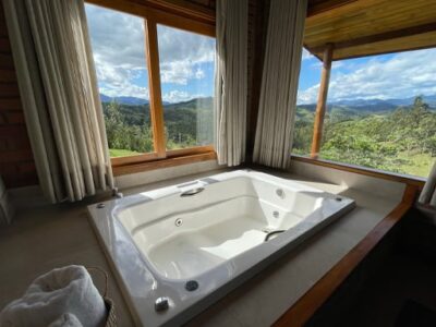 Chalé com Vista Magnífica para a Famosa Pedra do Baú