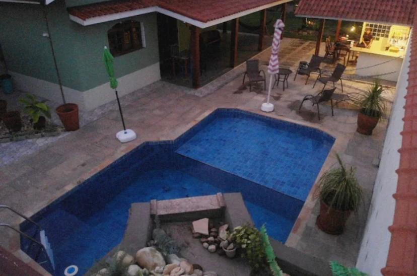 Casa no Condomínio Itamambuca, Piscina, Cachoeira, 150m da Praia