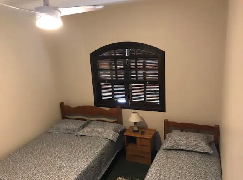 Casa no Condomínio Itamambuca, Piscina, Cachoeira, 150m da Praia