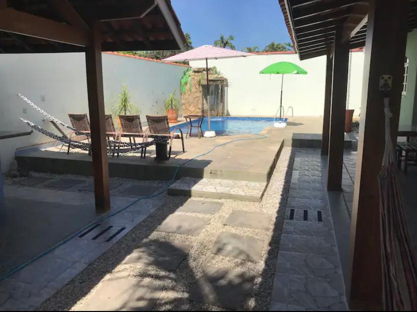 Casa no Condomínio Itamambuca, Piscina, Cachoeira, 150m da Praia