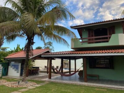 Casa no Condomínio Itamambuca, Piscina, Cachoeira, 150m da Praia