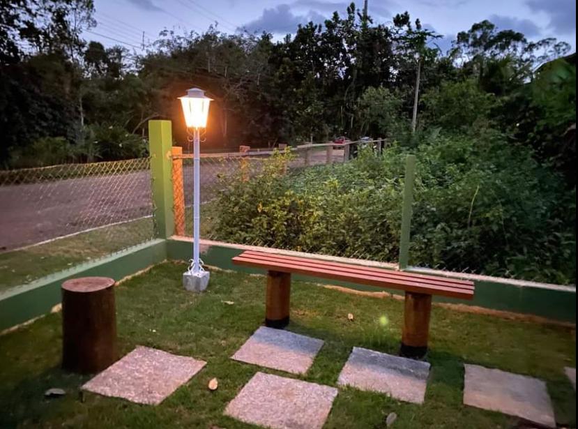 Casa no Condomínio Itamambuca, Piscina, Cachoeira, 150m da Praia