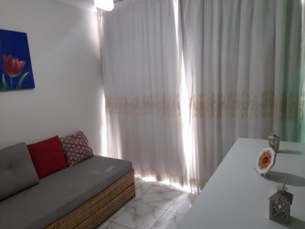 Apartamento na Praia de Pitangueiras