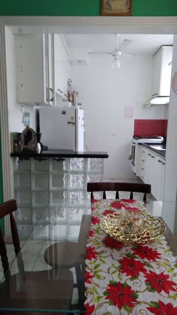 Apartamento na Praia de Pitangueiras
