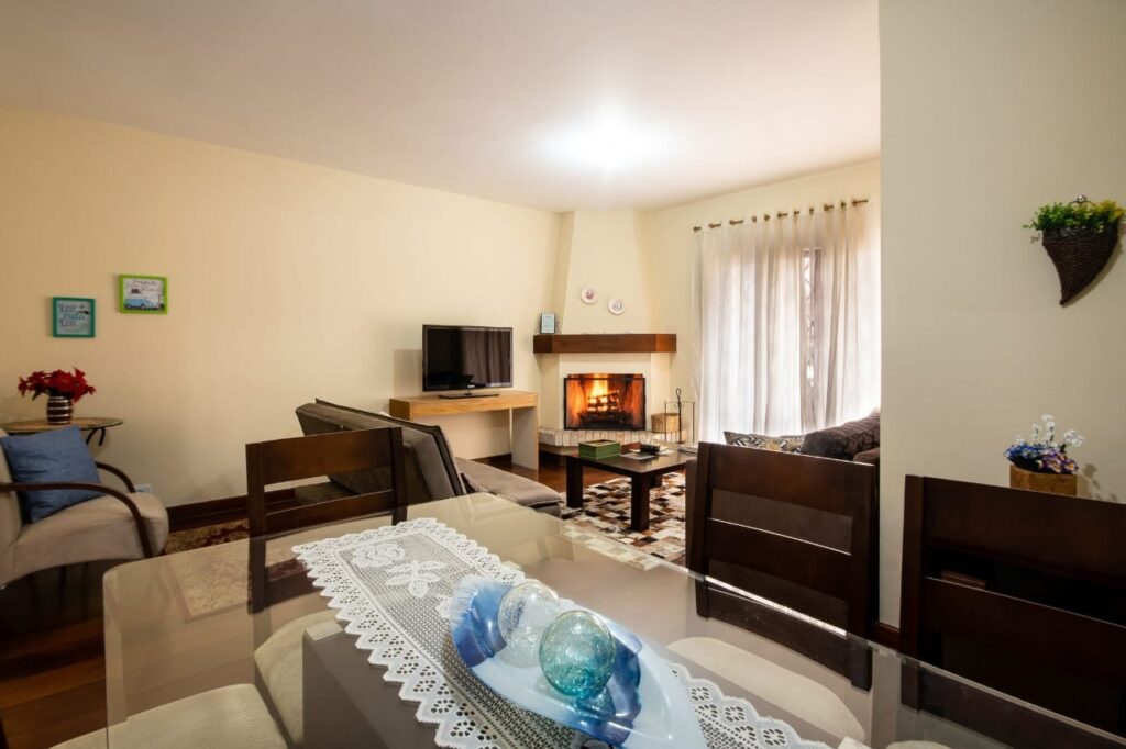 Apartamento com Lareira no Capivari