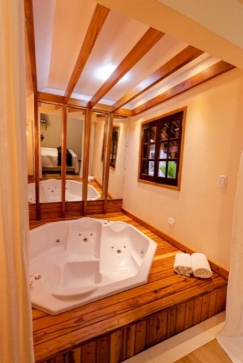 Chalé Superior, Ótima Infraestrutura, 2,4 Km do Centro