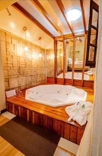 Chalé Superior, Ótima Infraestrutura, 2,4 Km do Centro