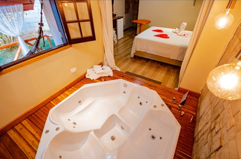 Chalé Superior, Ótima Infraestrutura, 2,4 Km do Centro